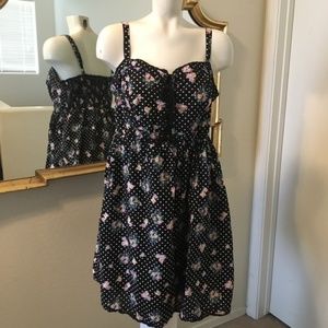 Torrid Sz 3 Polka Dot Floral Dress w/ Lace-Up Bust